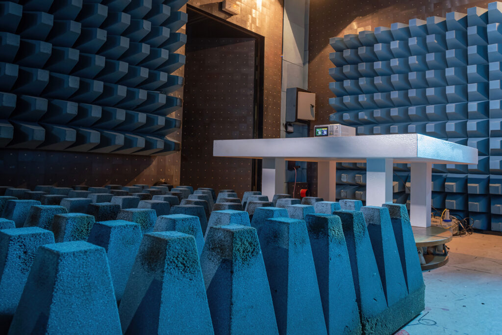 Foto Prove di Compatibilità Elettromagnetica EMC - Intek