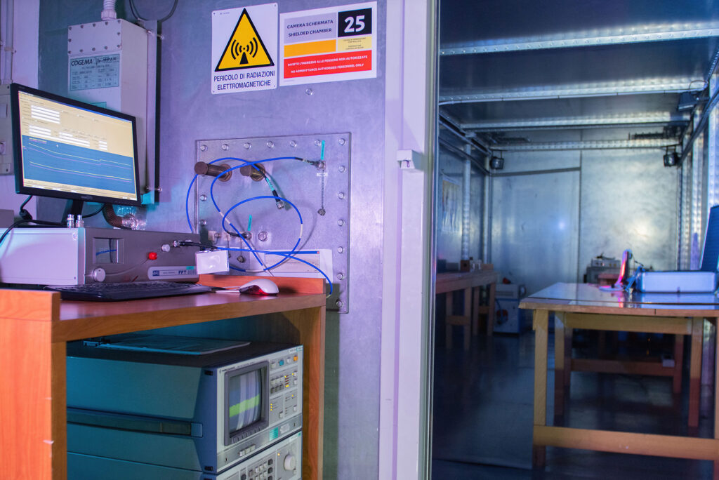 Prove di Compatibilità Elettromagnetica EMC - INTEK