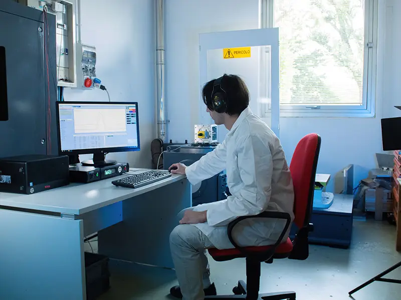 Prove di Vibrazione: una garanzia di Qualità per diversi settori - INTEK