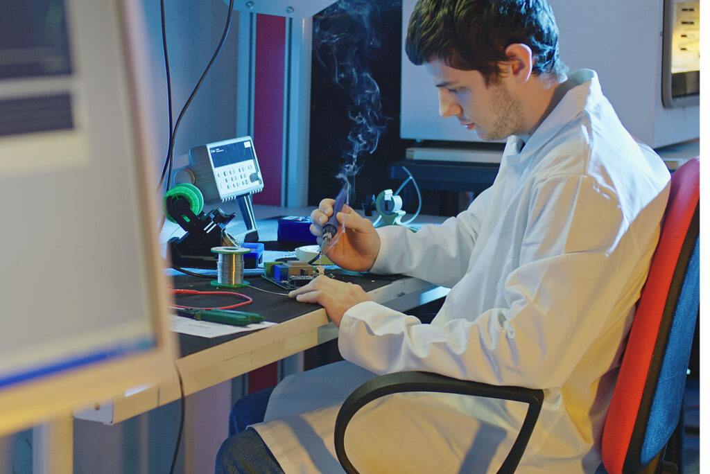 Laboratorio per Test di Sicurezza Elettrica LVD