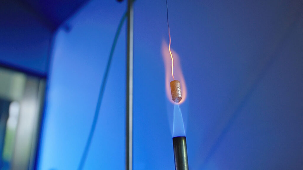 Test di Resistenza al Calore con il Glow-Wire Test INTEK - INTEK